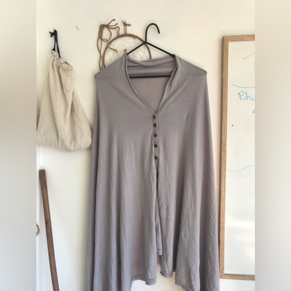 Accouchee Shawl Maternity - Picture 9 of 15